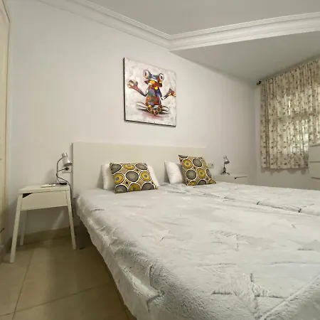 One Bedroom With Balcony In Los Cristianos Apartment *